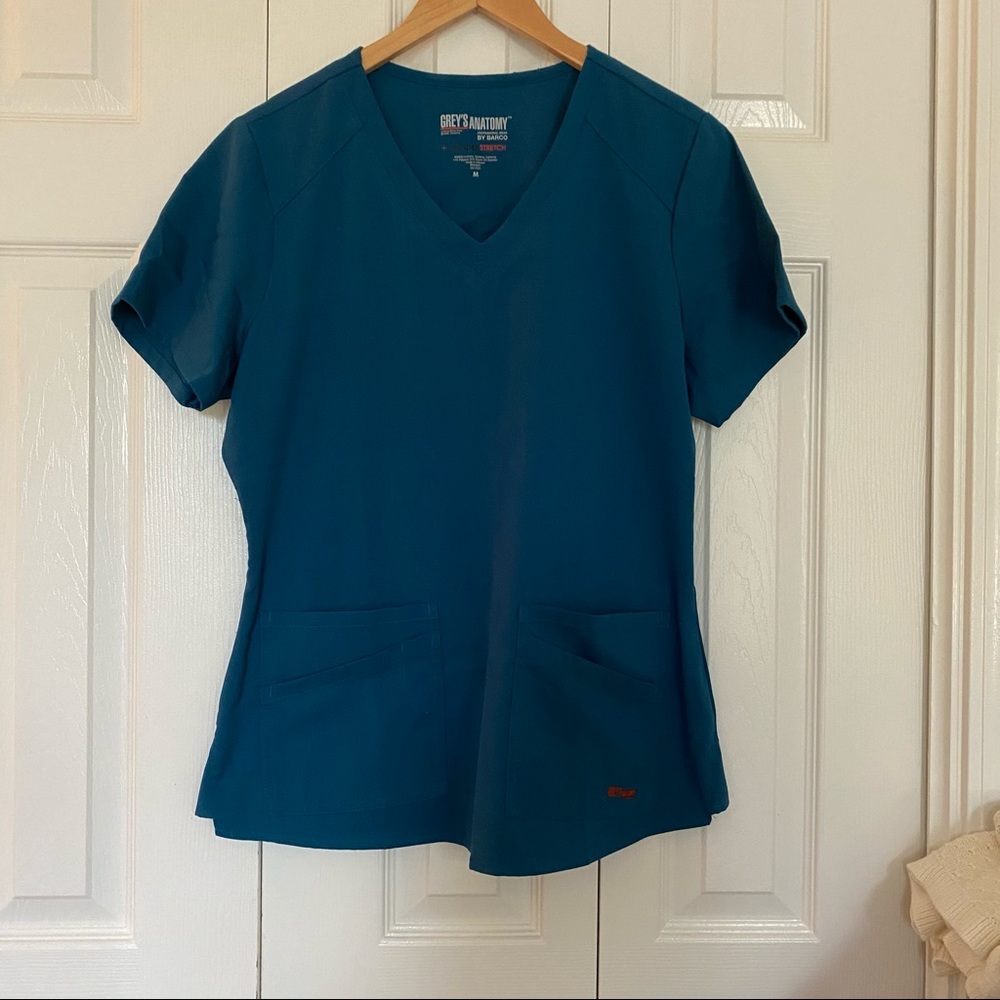 👩‍⚕️Grays Anatomy scrub top